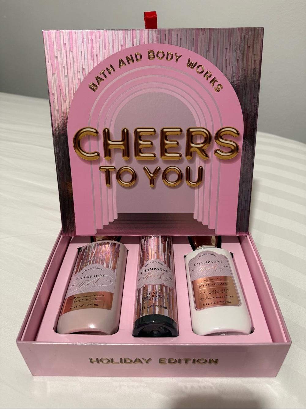 Bath & Body Works Pink Cheers To You Holiday Body Care Gift Set
